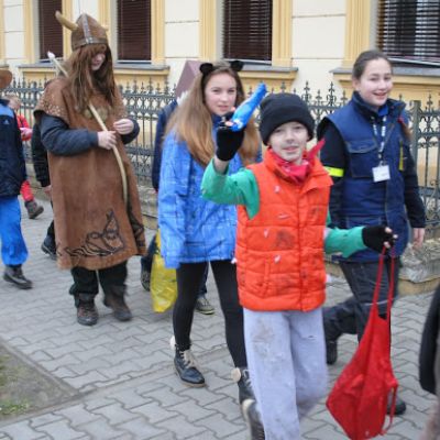 Karneval a pohovávanie basy v ZŠ  Obrázok 41