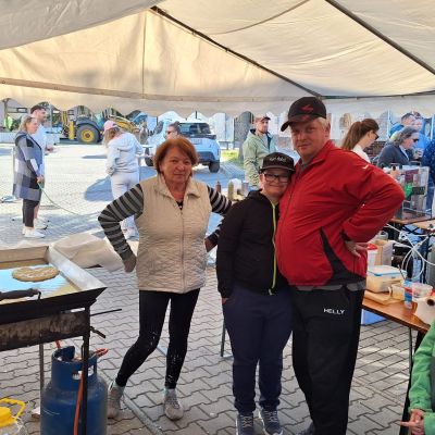 Oslavy 1. mája na futbalovom ihrisku  Obrázok 18
