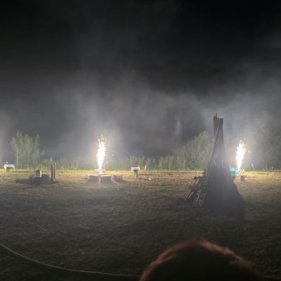 OSLAVY LETNÉHO SLNOVRATU  Obrázok 48