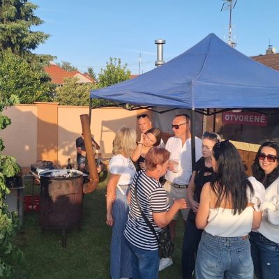 OSLAVY LETNÉHO SLNOVRATU  Obrázok 42