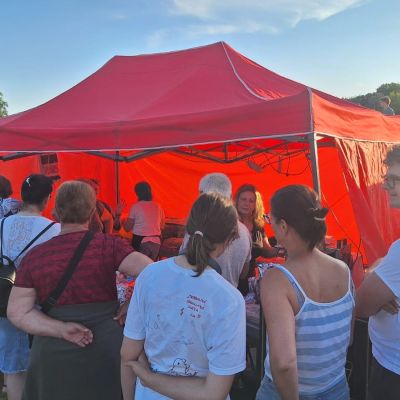 OSLAVY LETNÉHO SLNOVRATU  Obrázok 47