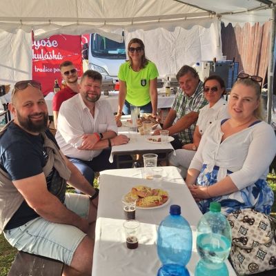 OSLAVY LETNÉHO SLNOVRATU  Obrázok 41