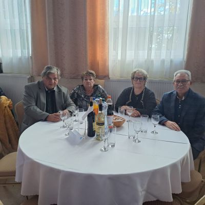 Posedenie pre dôchodcov  Obrázok 22