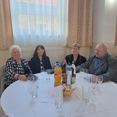 Posedenie pre dôchodcov  Obrázok 7