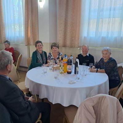 Posedenie pre dôchodcov  Obrázok 3