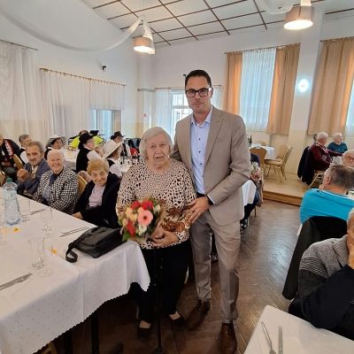 Posedenie pre dôchodcov  Obrázok 9